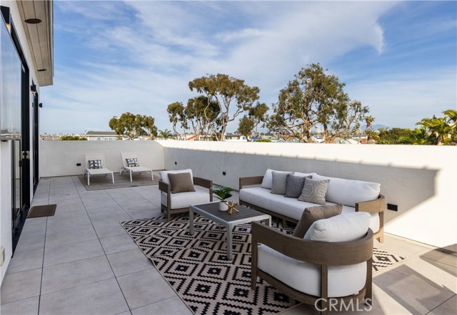 Detail Gallery Image 31 of 35 For 502 W Balboa Blvd, Newport Beach,  CA 92661 - 3 Beds | 3/1 Baths