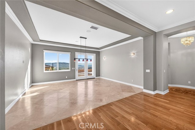 Detail Gallery Image 12 of 54 For 7837 Lady Banks Loop, Corona,  CA 92883 - 5 Beds | 3/1 Baths