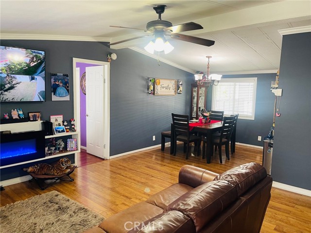 Detail Gallery Image 8 of 33 For 17400 Valley Blvd #66,  Fontana,  CA 92335 - 3 Beds | 2 Baths