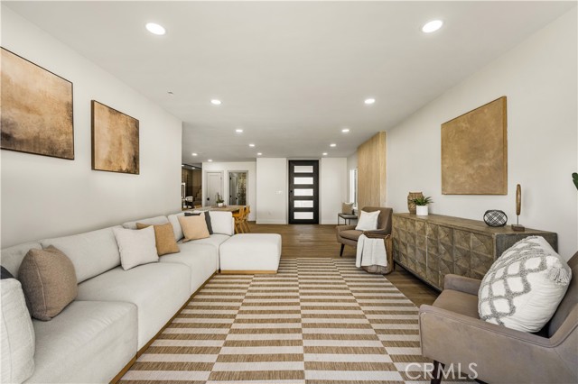 2440 Ostrom, Long Beach CA: https://media.crmls.org/medias/2b3cd819-d0cc-4d25-be69-c1036dee2897.jpg