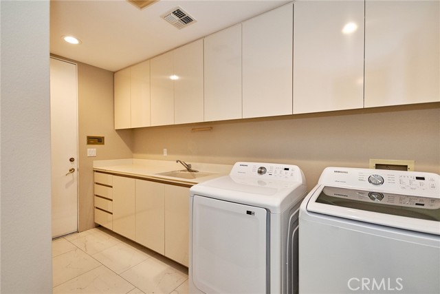 44980 Olympic Court, Indian Wells CA: https://media.crmls.org/medias/2b3d3df1-7bb1-4821-978a-7c2e30ab1309.jpg