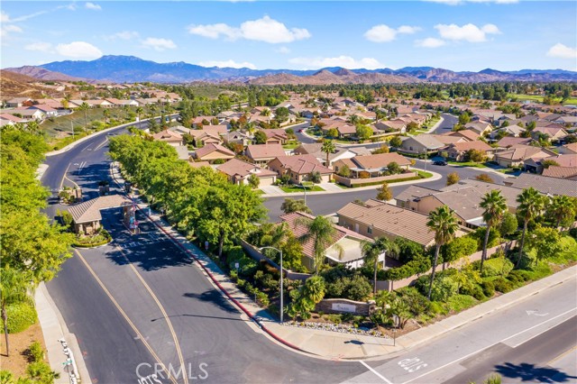28187 Meadowsweet Drive, Menifee CA: https://media.crmls.org/medias/2b3d628d-96c9-45b2-81bf-07ad35352520.jpg