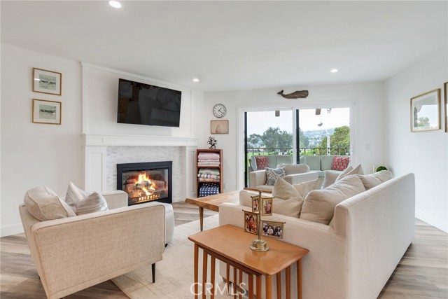 2501 S El Camino Real, San Clemente CA: https://media.crmls.org/medias/2b3dd828-1e61-424f-b2d5-f60b830a79f8.jpg