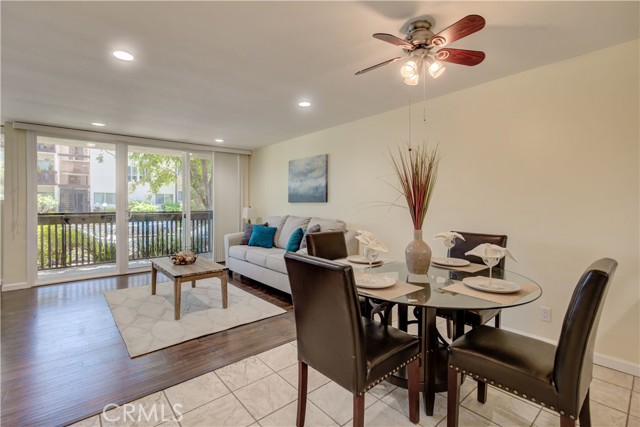 Detail Gallery Image 10 of 30 For 5901 Canterbury Dr #12,  Culver City,  CA 90230 - 2 Beds | 2 Baths