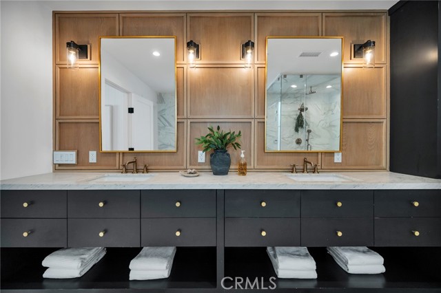 Detail Gallery Image 25 of 49 For 620 12th Street, Manhattan Beach,  CA 90266 - 5 Beds | 4/1 Baths