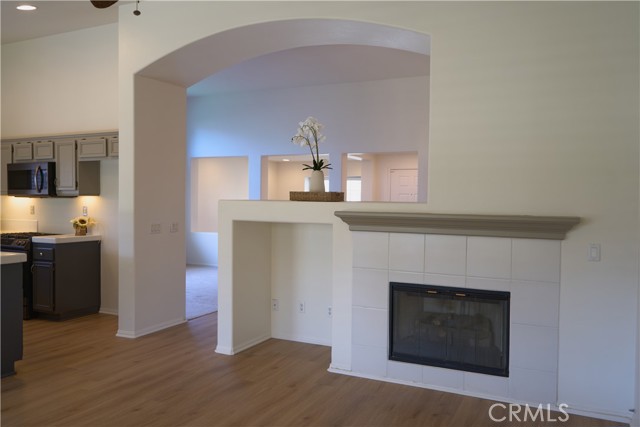 1358 Clover Way, Beaumont CA: https://media.crmls.org/medias/2b3e724b-faaf-48b4-8dd6-53b012c6bf8a.jpg