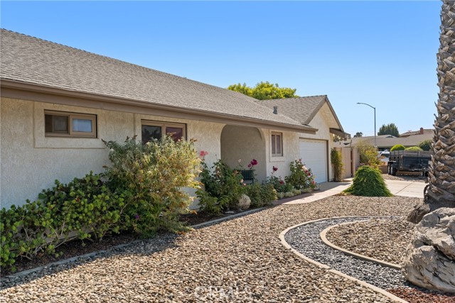 Detail Gallery Image 1 of 1 For 1303 Ruby Ct, Santa Maria,  CA 93454 - 3 Beds | 2/1 Baths