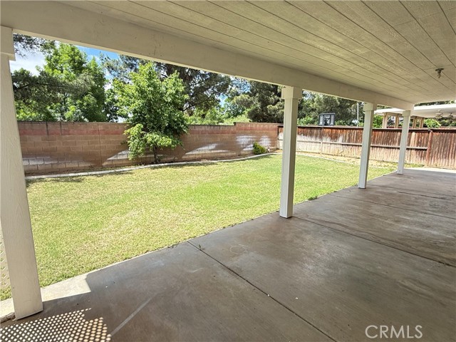 1541 Midnight Sun Drive, Beaumont CA: https://media.crmls.org/medias/2b411be2-b45b-4507-aab2-2b0b2ab2d12b.jpg