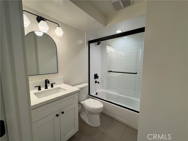 Detail Gallery Image 10 of 14 For 1336 Calle Tulipan #B,  Thousand Oaks,  CA 91360 - 2 Beds | 2 Baths