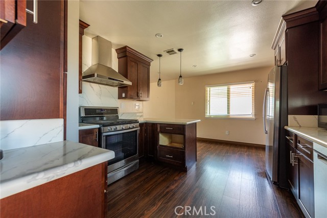Detail Gallery Image 5 of 23 For 22263 Van Buren St, Grand Terrace,  CA 92313 - 3 Beds | 2 Baths