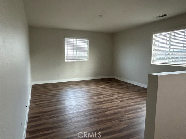 Detail Gallery Image 12 of 26 For 44640 Driftwood, Lancaster,  CA 93535 - 4 Beds | 2 Baths