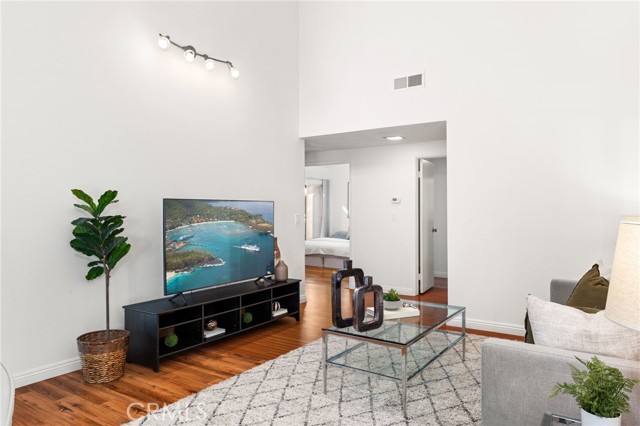 Detail Gallery Image 6 of 32 For 8641 Buena Tierra, Buena Park,  CA 90621 - 2 Beds | 2 Baths