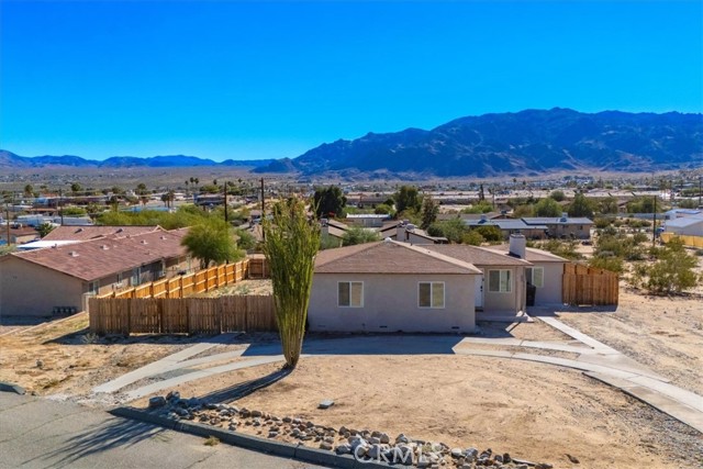 Detail Gallery Image 2 of 43 For 73605 Sunnyslope, Twentynine Palms,  CA 92277 - 2 Beds | 1 Baths