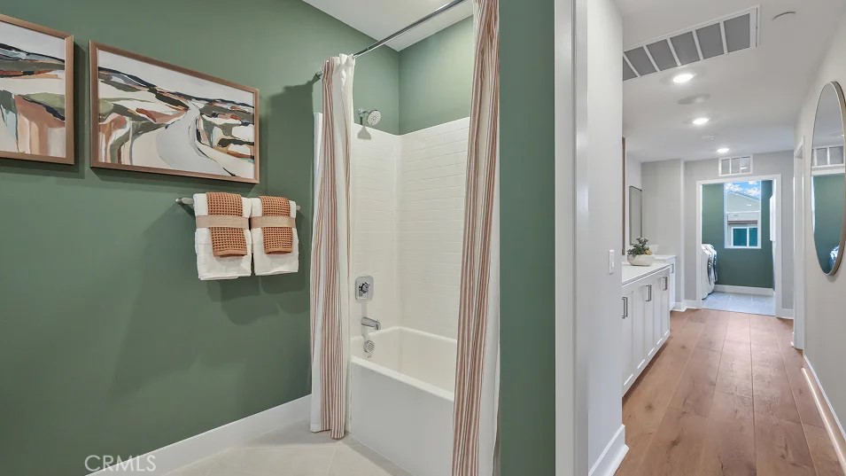 MLS #OC25272470 image #13