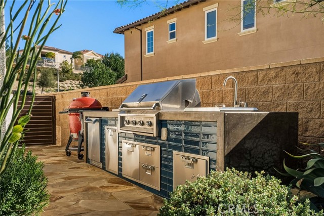 Detail Gallery Image 39 of 49 For 11937 Ancona Way, Porter Ranch,  CA 91326 - 6 Beds | 5/1 Baths