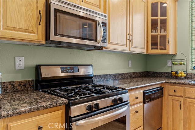 Detail Gallery Image 16 of 48 For 11215 Reagan St, Los Alamitos,  CA 90720 - 3 Beds | 2/1 Baths