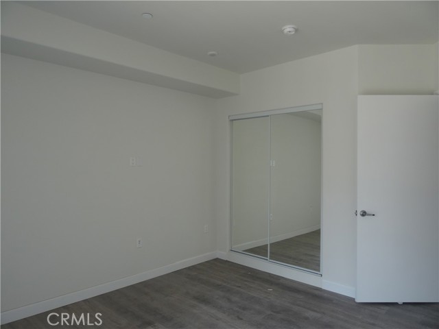 Detail Gallery Image 5 of 9 For 14400 Friar St #209,  Van Nuys,  CA 91401 - 2 Beds | 2 Baths