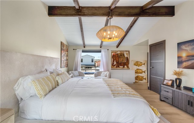203 Via Ravenna, Newport Beach CA: https://media.crmls.org/medias/2b44d854-f8af-4478-a5fc-c2704232f88a.jpg