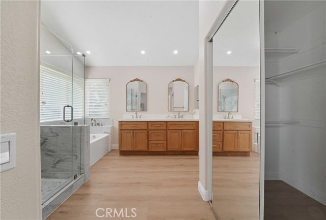 1372 Old Trail DR, Corona CA: https://media.crmls.org/medias/2b45fbbe-042a-43d9-947e-293beae9b2da.jpg