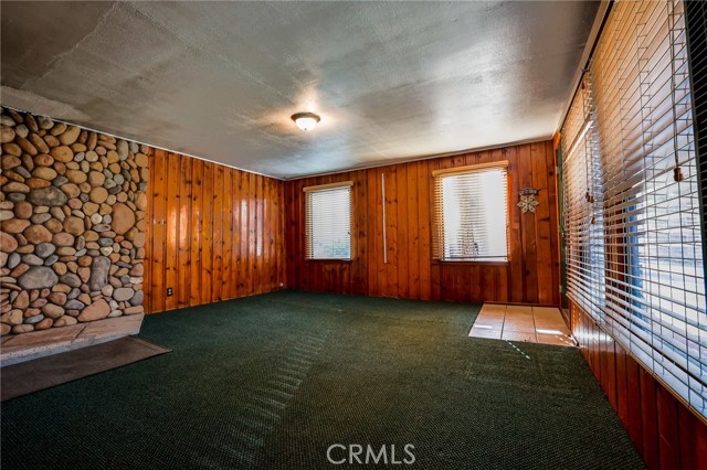 Detail Gallery Image 3 of 20 For 40415 Big Bear Bld, Big Bear Lake,  CA 92315 - 2 Beds | 1 Baths