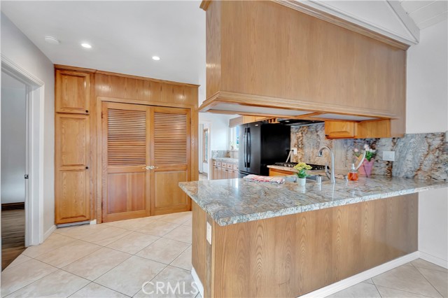 Detail Gallery Image 10 of 28 For 786 S Spanish Oak Ln, La Puente,  CA 91746 - 3 Beds | 1/1 Baths