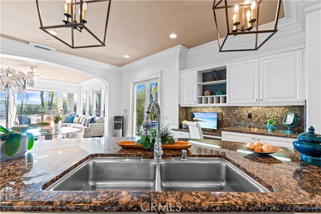 3 Hubbard Way, Coto de Caza CA: https://media.crmls.org/medias/2b470830-5868-4440-8278-fa80cc583eea.jpg
