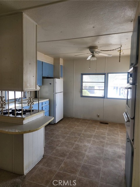 43601 State Highway 74 Sp#4, Hemet CA: https://media.crmls.org/medias/2b4779a7-e8fd-417d-b939-04082268b6f5.jpg