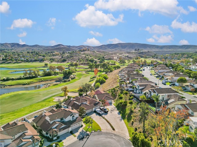 Detail Gallery Image 4 of 38 For 796 Wind Willow Way, Simi Valley,  CA 93065 - 2 Beds | 2 Baths