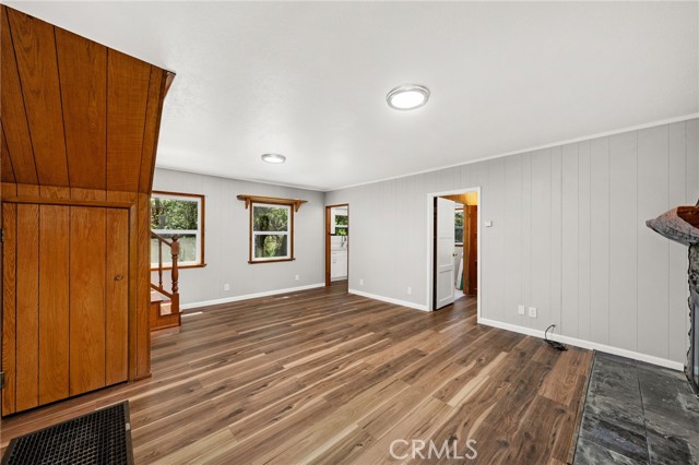 Detail Gallery Image 5 of 36 For 23697 Hillside Dr, Crestline,  CA 92325 - 2 Beds | 1/1 Baths