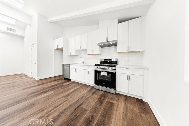 Detail Gallery Image 13 of 58 For 13010 Hartland St, North Hollywood,  CA 91605 - 2 Beds | 1 Baths