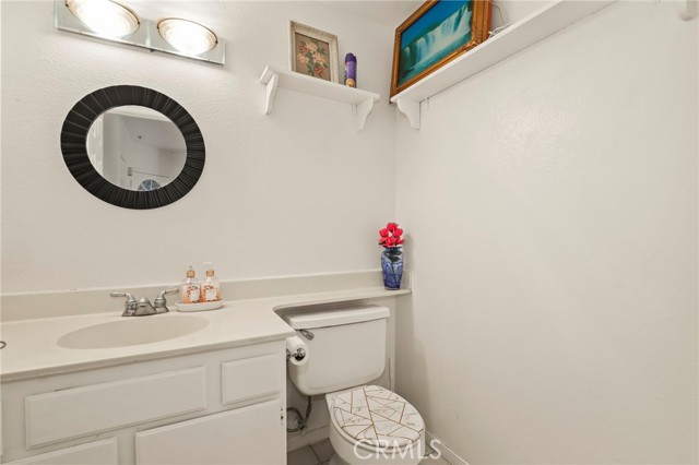Detail Gallery Image 23 of 31 For 8755 Cedar St, Bellflower,  CA 90706 - 3 Beds | 2/1 Baths