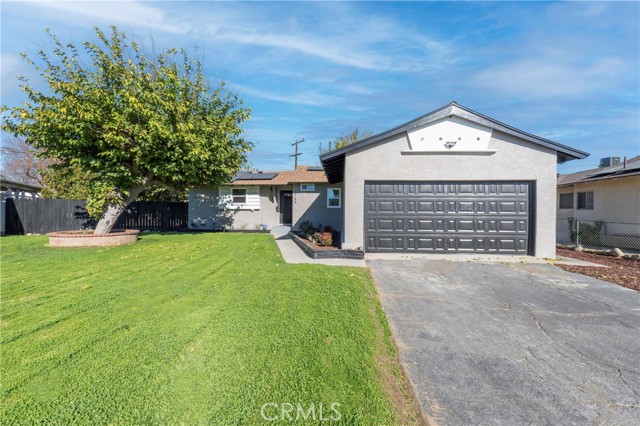 Detail Gallery Image 1 of 33 For 2736 Saint Elmo Dr, Rialto,  CA 92376 - 3 Beds | 2 Baths