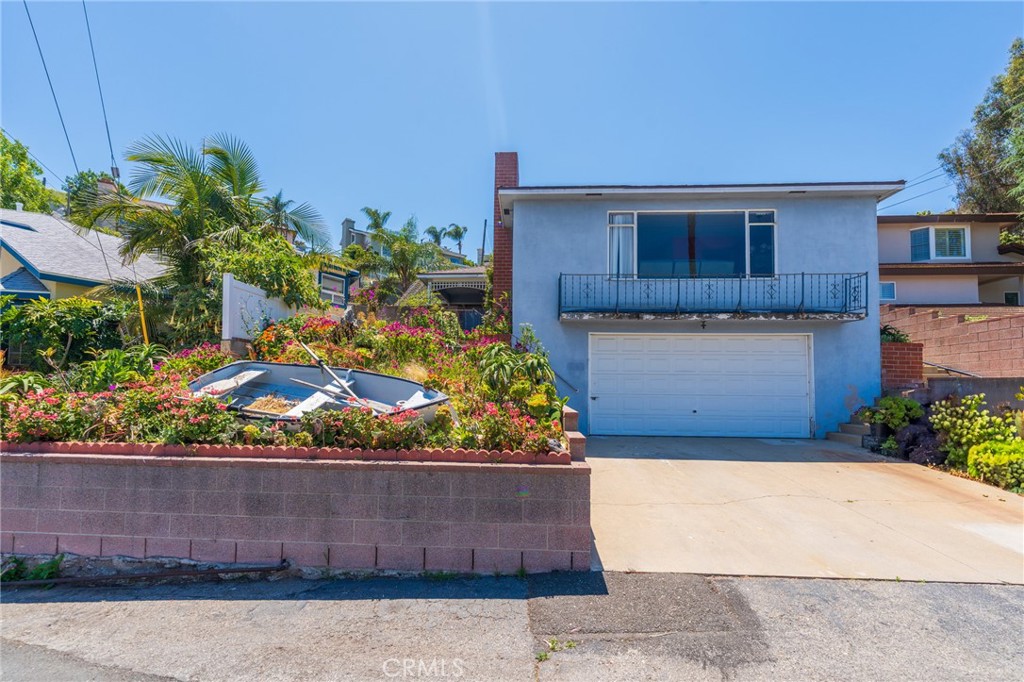 3784 Newton Street