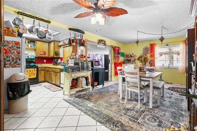 Detail Gallery Image 24 of 38 For 366 Bohnert Ave, Rialto,  CA 92377 - 3 Beds | 2 Baths