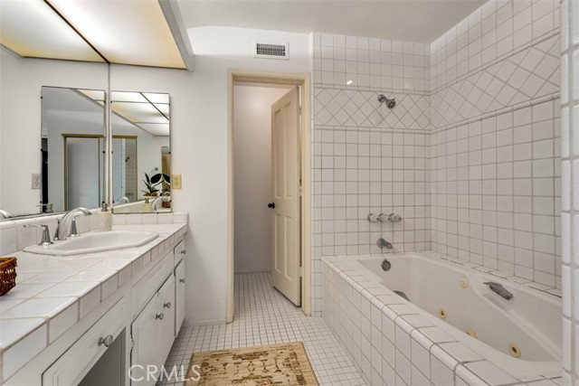 Image 18 of 36 For 1208 Somerset