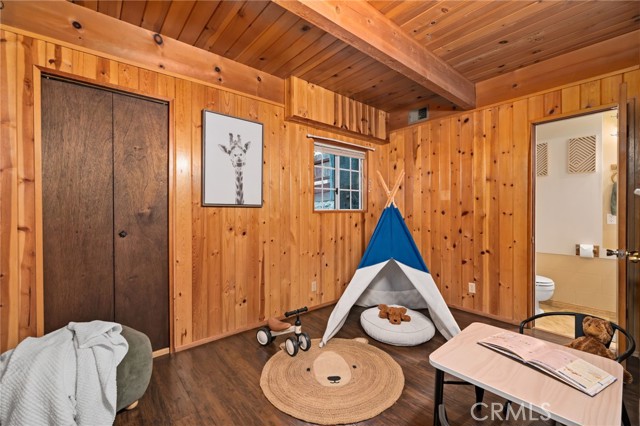 Detail Gallery Image 22 of 40 For 32143 West Dr, Running Springs,  CA 92382 - 2 Beds | 1/1 Baths