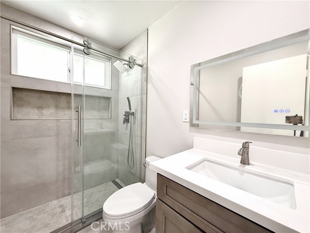 Detail Gallery Image 12 of 15 For 12262 160th St, Norwalk,  CA 90650 - 3 Beds | 2 Baths