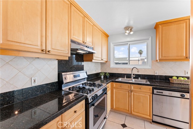 Plenty of counterspace in this kitchen.