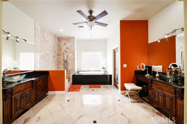 Detail Gallery Image 15 of 56 For 9446 Kern River, Bakersfield,  CA 93308 - 4 Beds | 4/1 Baths