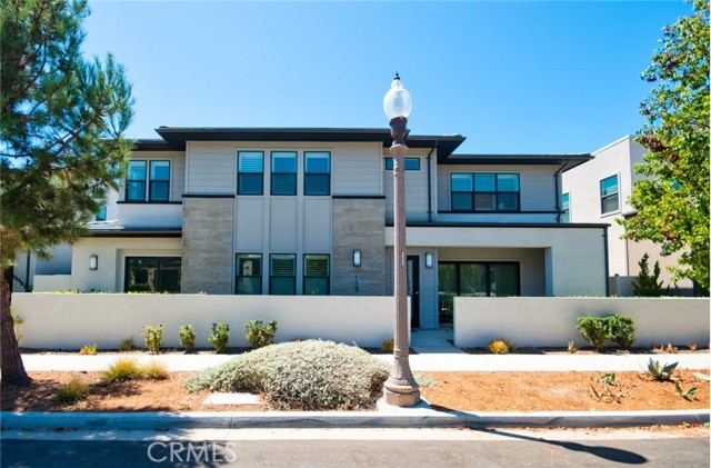133 Aspect, Irvine CA: https://media.crmls.org/medias/2b4c1cd8-8f9d-4e9d-beb9-cd5f2ca79a2c.jpg