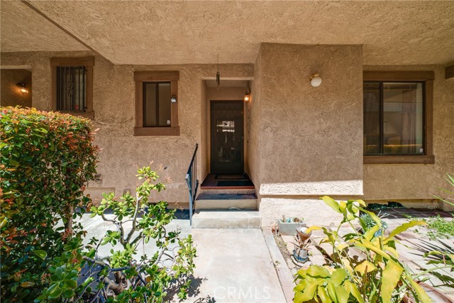 Detail Gallery Image 4 of 16 For 30 S Chapel Ave #C,  Alhambra,  CA 91801 - 3 Beds | 2/1 Baths