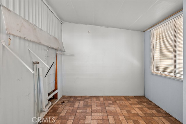 21001 Plummer Street, Chatsworth CA: https://media.crmls.org/medias/2b4e729b-7996-4190-b9fc-f2e235fb0139.jpg