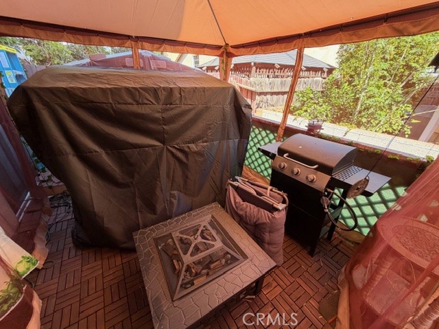 Detail Gallery Image 4 of 9 For 9300 Burnet #122,  North Hills,  CA 91343 - 4 Beds | 2/1 Baths