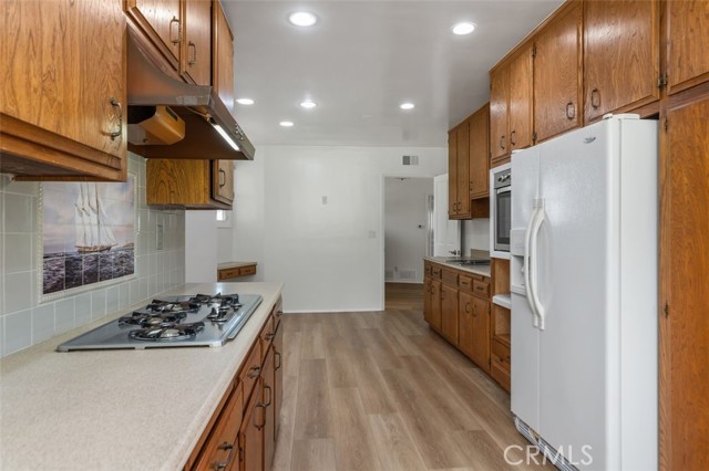 32215 Schooner Drive, Rancho Palos Verdes CA: https://media.crmls.org/medias/2b4f5cf3-93f1-4bd2-a2a3-327f990c9a71.jpg