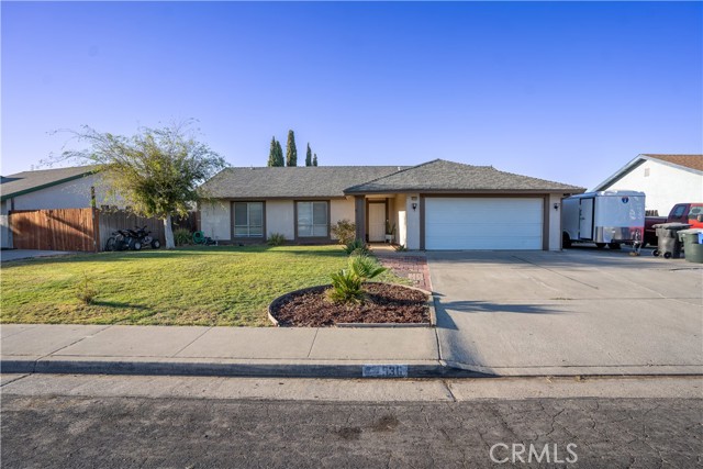 Detail Gallery Image 2 of 31 For 936 E Terrace Dr, Hanford,  CA 93230 - 4 Beds | 2 Baths