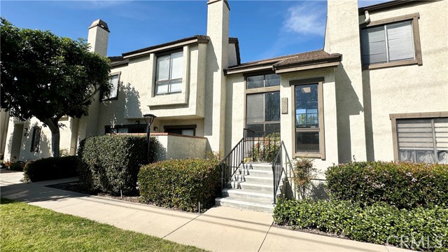 Detail Gallery Image 2 of 19 For 4878 Embassy, La Palma,  CA 90623 - 2 Beds | 2 Baths