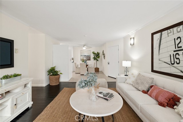 1108 Camino Real, Redondo Beach, California 90277, 2 Bedrooms Bedrooms, ,1 BathroomBathrooms,Residential,Sold,Camino Real,SB21221645