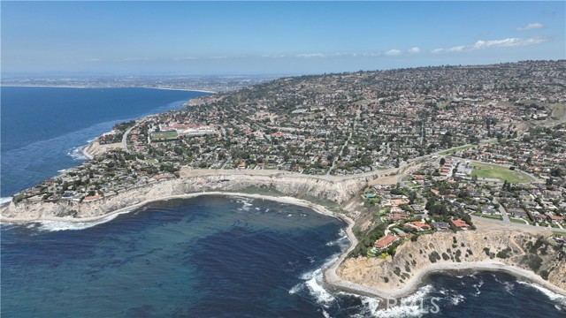 6936 Kings Harbor Drive, Rancho Palos Verdes, California 90275, 5 Bedrooms Bedrooms, ,3 BathroomsBathrooms,Residential,Sold,Kings Harbor,PV22077375