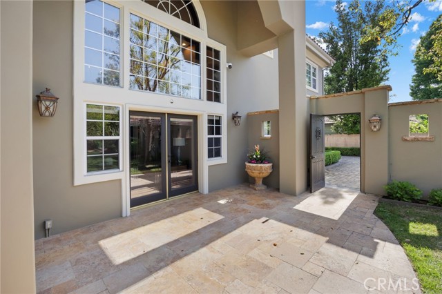 451 W Le Roy Avenue, Arcadia CA: https://media.crmls.org/medias/2b5283eb-277c-40c1-80db-c44cb56f3860.jpg