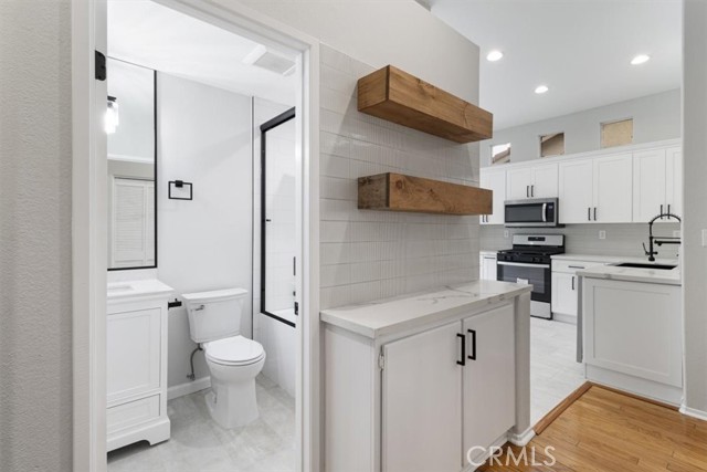 447 Paseo Del Valle, Camarillo CA: https://media.crmls.org/medias/2b531532-9868-44dc-9793-4986172f8218.jpg